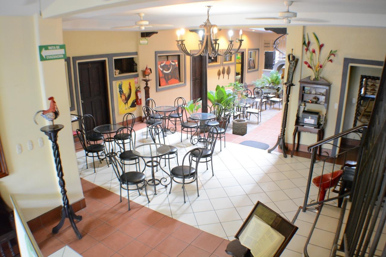 Hotel Los Balcones De Chinandega Exterior photo