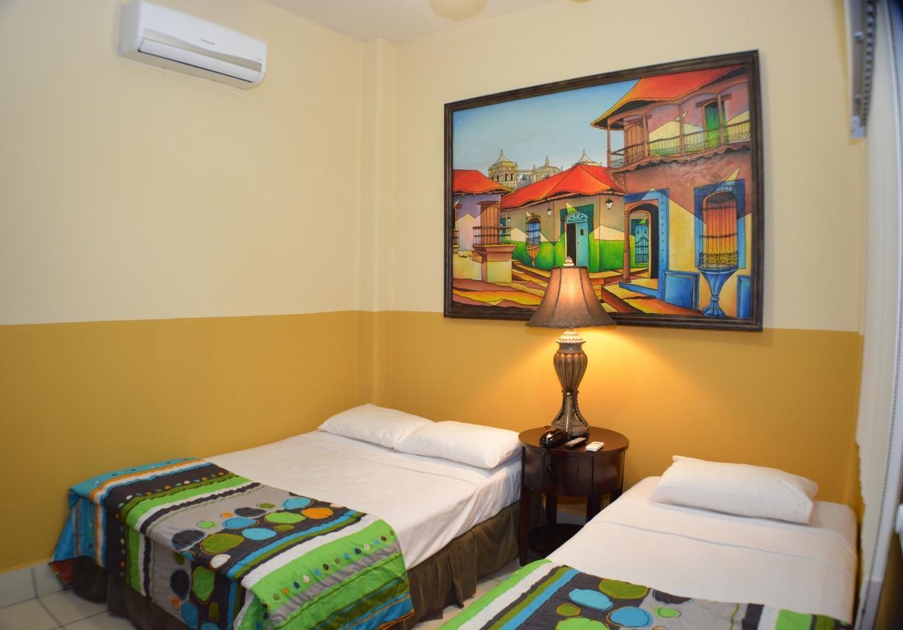 Hotel Los Balcones De Chinandega Room photo