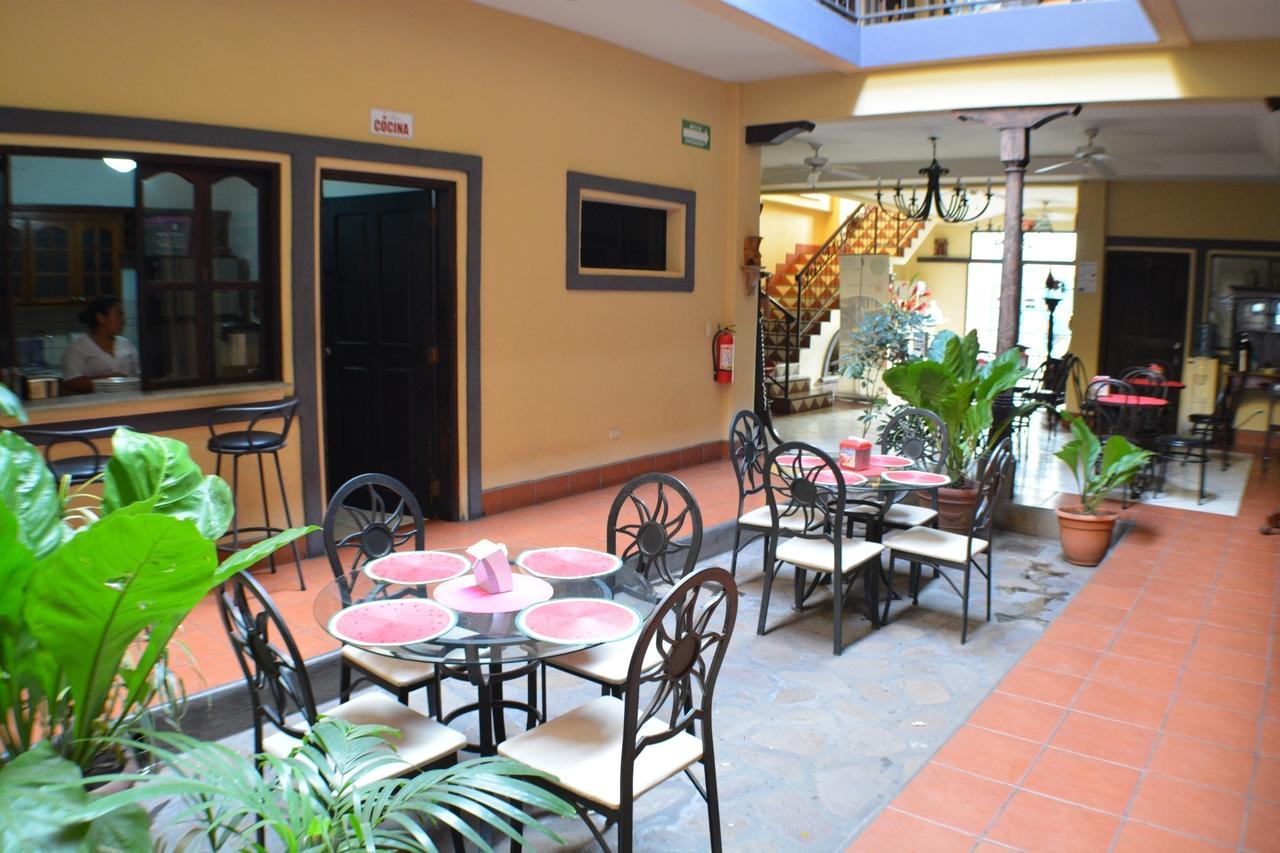 Hotel Los Balcones De Chinandega Exterior photo