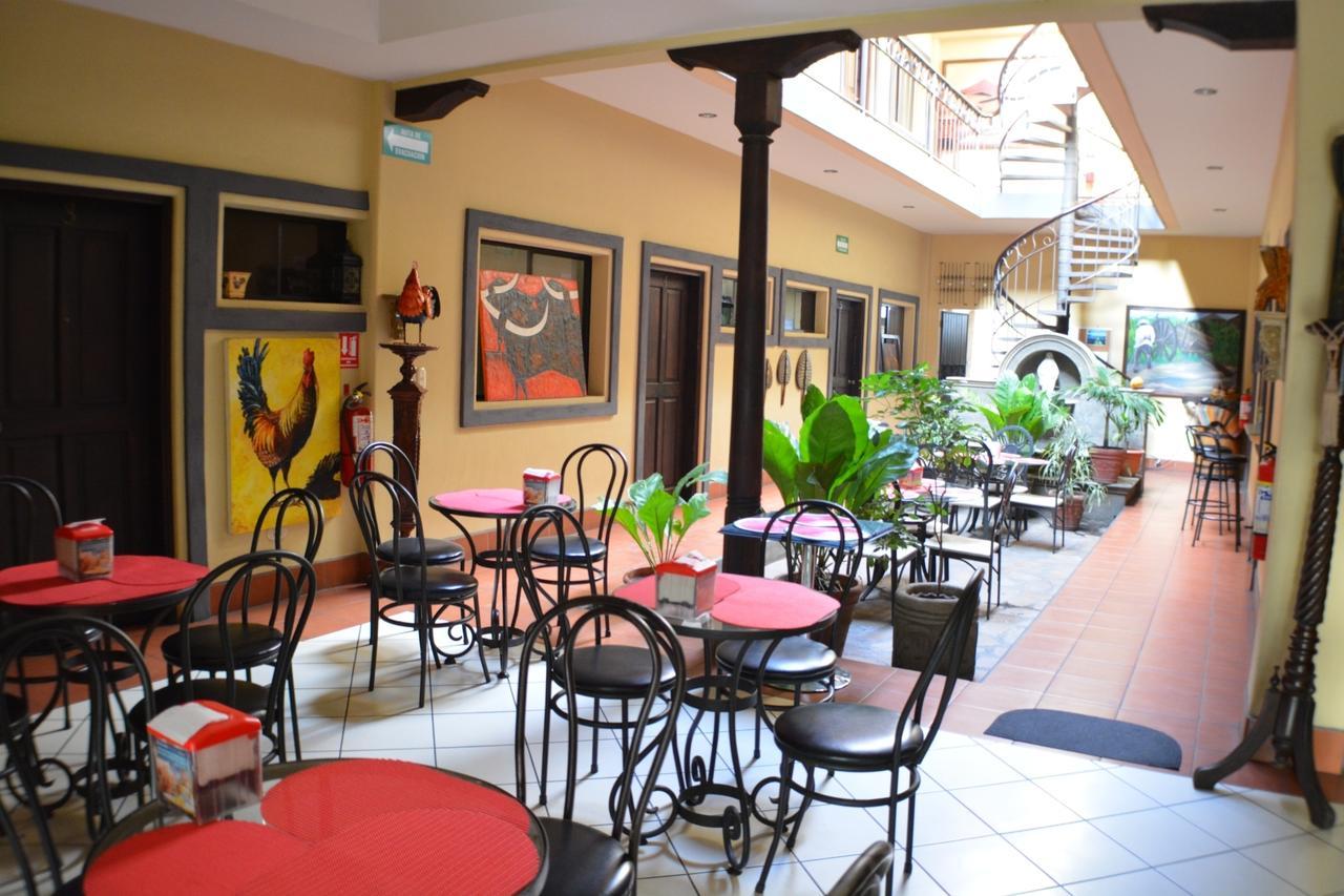Hotel Los Balcones De Chinandega Exterior photo