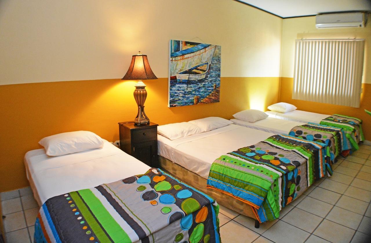 Hotel Los Balcones De Chinandega Room photo