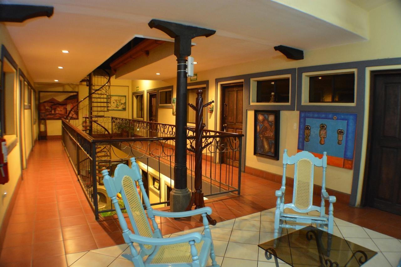 Hotel Los Balcones De Chinandega Exterior photo