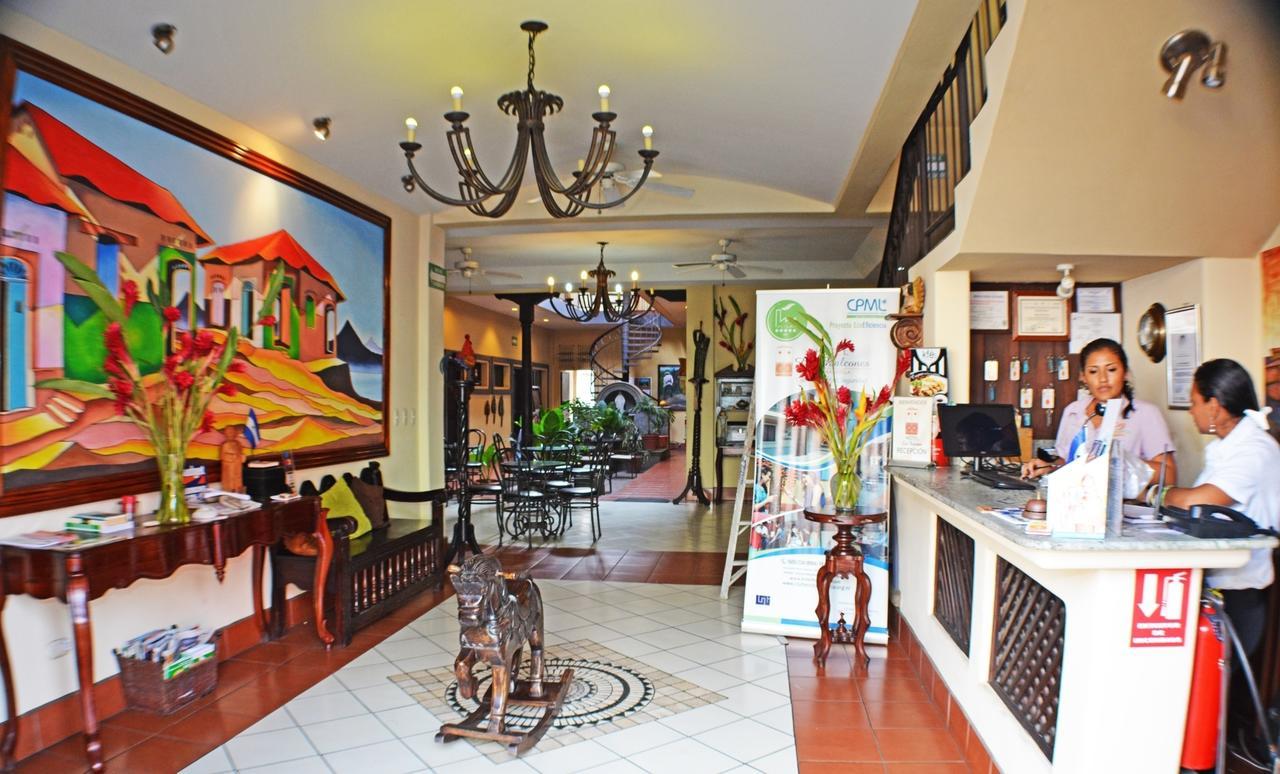 Hotel Los Balcones De Chinandega Exterior photo
